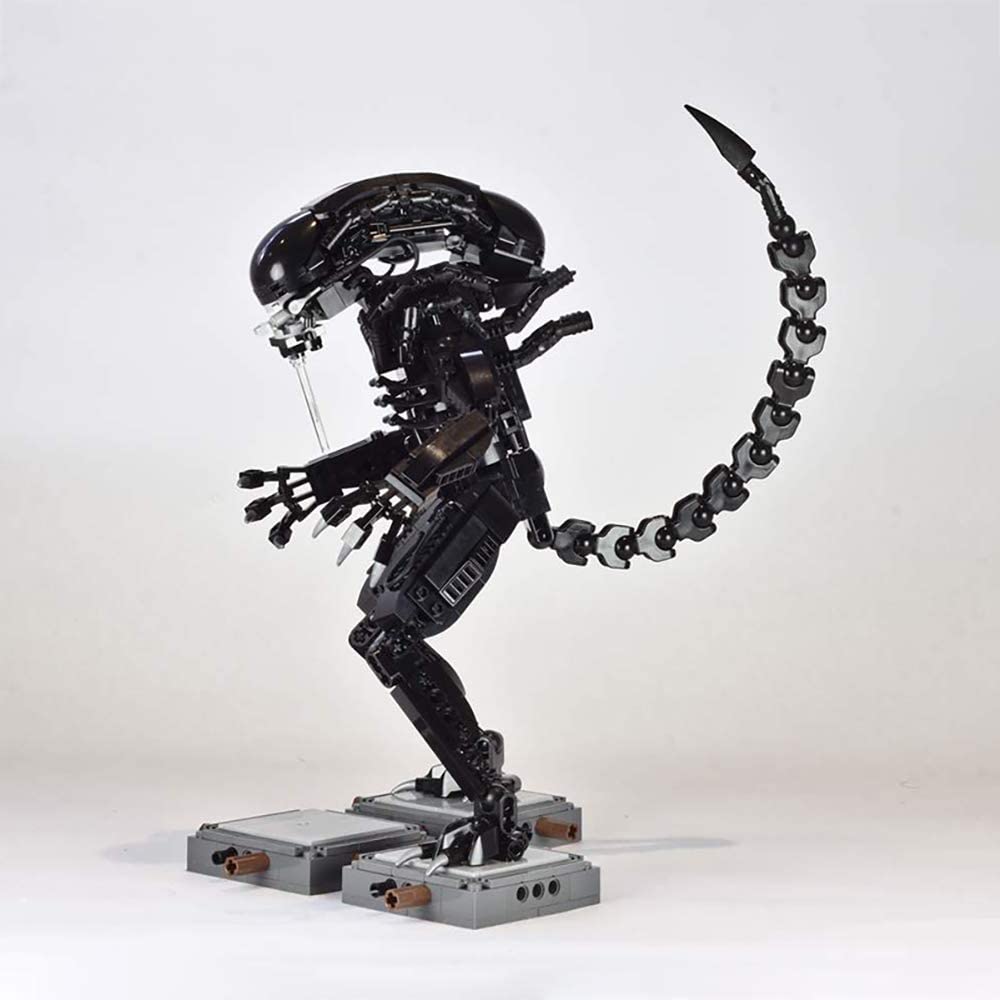Xenomorph Action Figure Movie Aliens Mech Creative Building Kit MOC Model Toy(599 PCS)